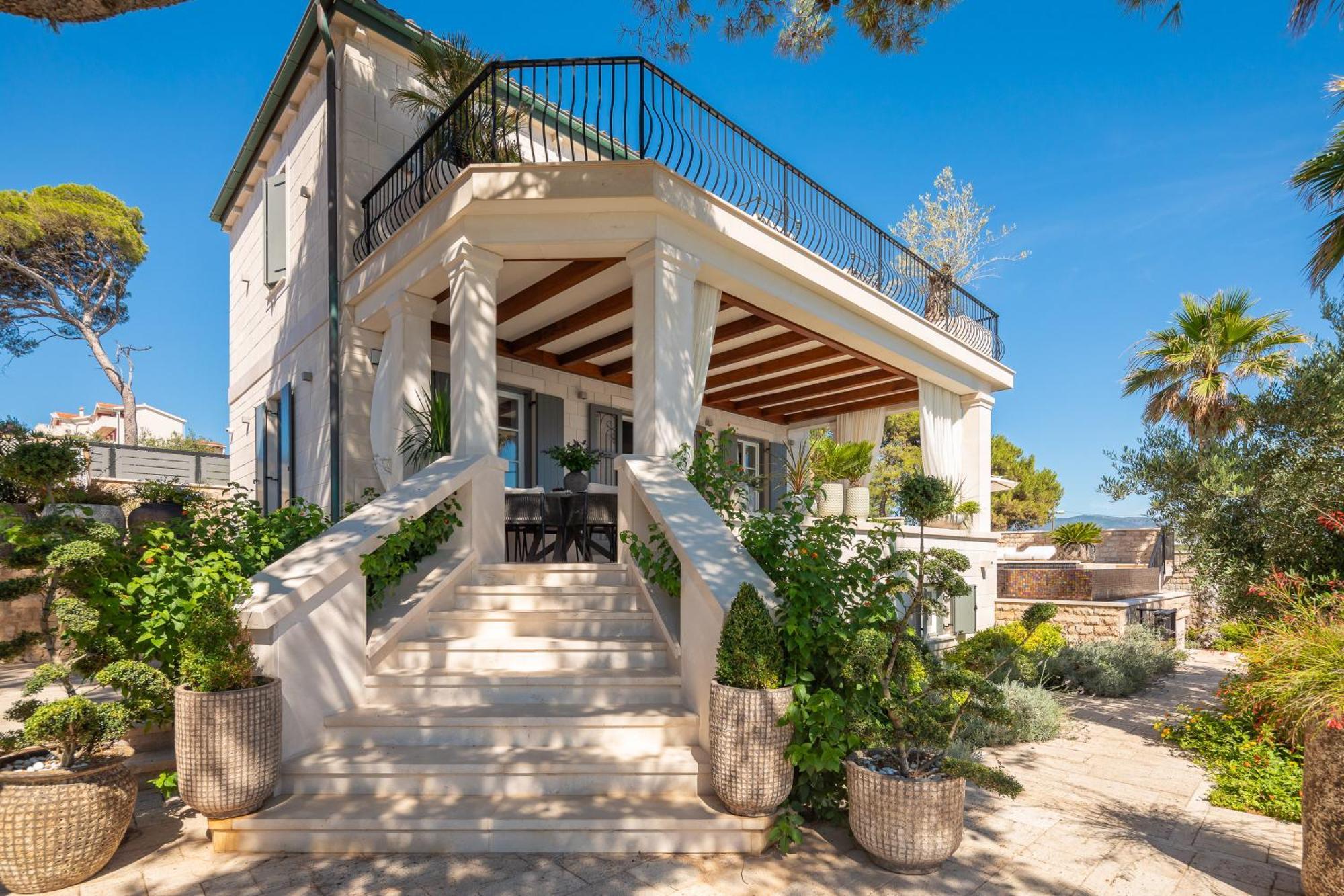 Villa L'Orizzonte Слатине Экстерьер фото